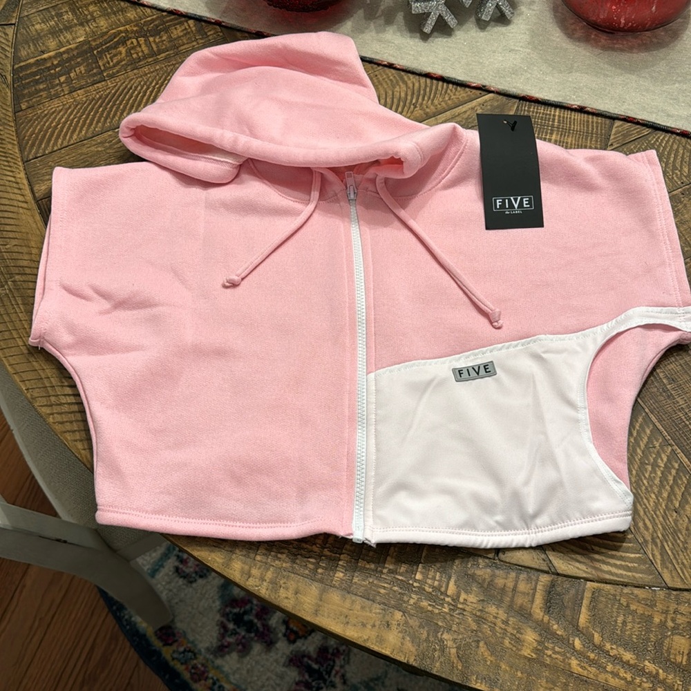 NWT Five Dancewear.. Short sleeve hooded sweat zip up crop womens size XS